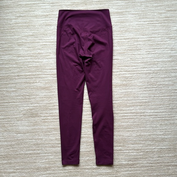 Girlfriend Collective Compressive High Rise Leggings Plum Purple Size Small - Picture 7 of 16
